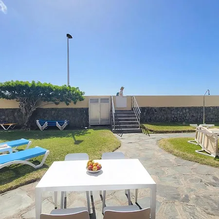 Ciaboga Front Line By Canariasgetaway Las Palmas de Gran Canaria